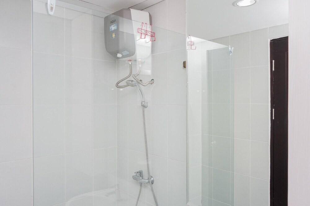 Legok: Comfortable 1BR at Casa de Parco Apartment