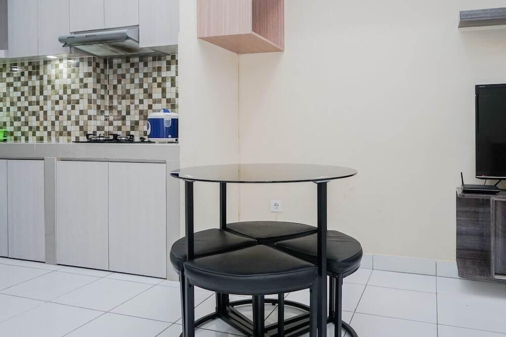 Legok: Comfortable 1BR at Casa de Parco Apartment