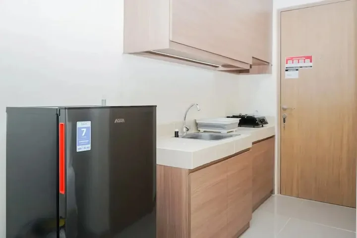Legok: Comfy Studio Apartment at B Residence