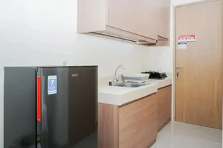 Legok: Comfy Studio Apartment at B Residence