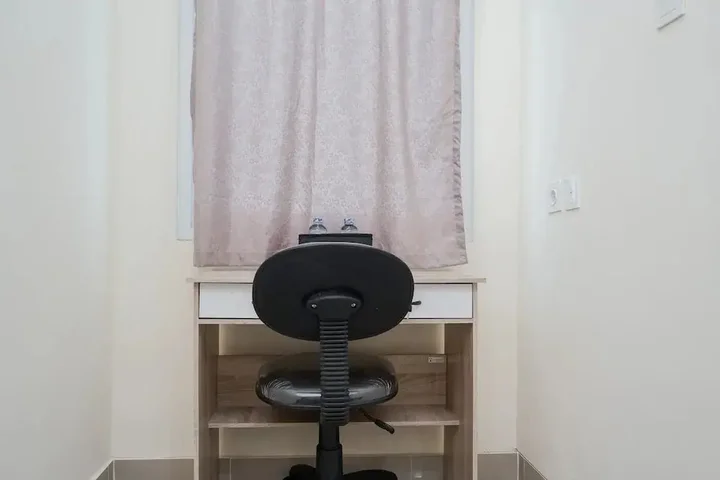 Legok: Comfy Studio Apartment at B Residence