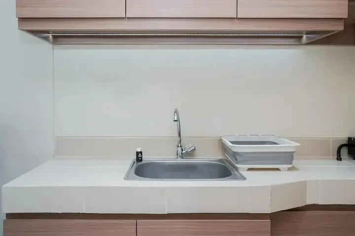 Legok: Comfy Studio Apartment at B Residence