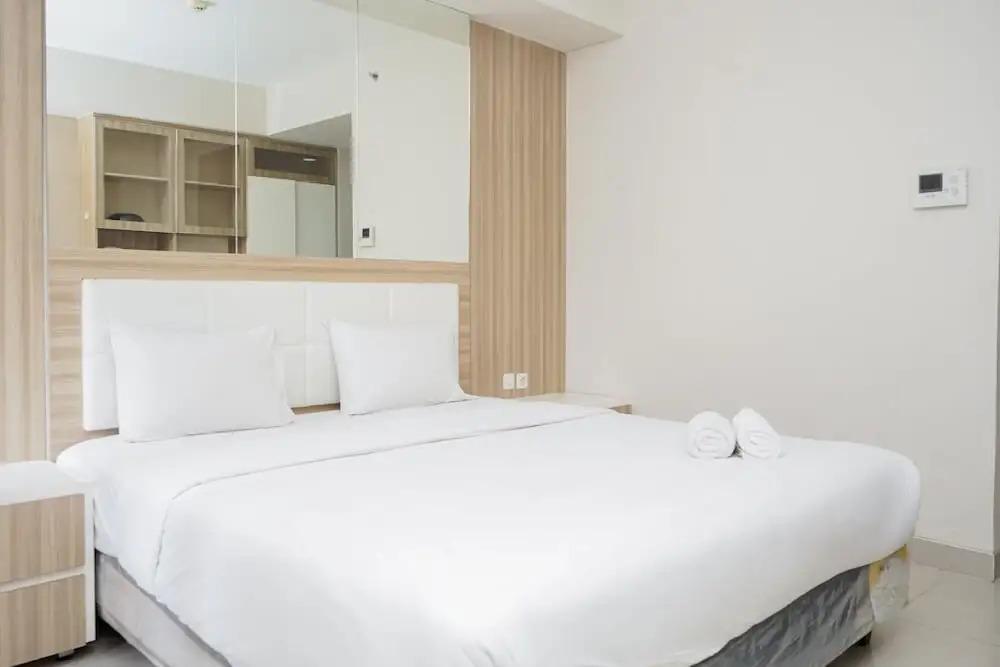 Legok: Simply Strategic and Comfy Studio Paramount Skyline Apartment