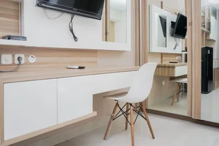 Legok: Simply Strategic and Comfy Studio Paramount Skyline Apartment