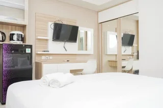 Legok: Simply Strategic and Comfy Studio Paramount Skyline Apartment