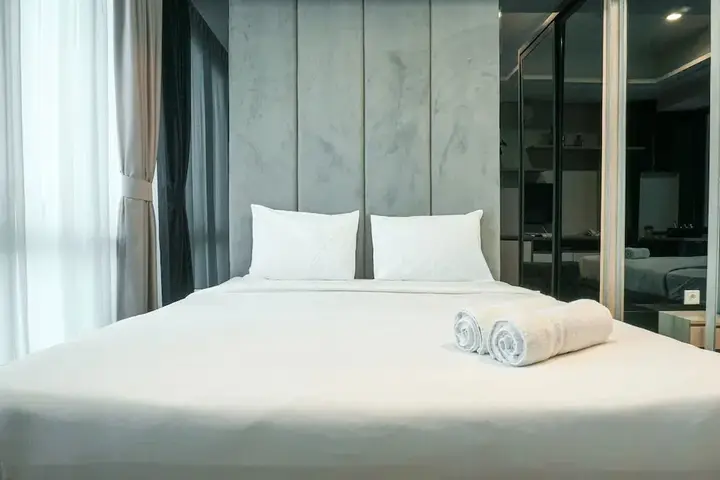 Джакарта: Luxurious Studio at Capitol Suites Apartment