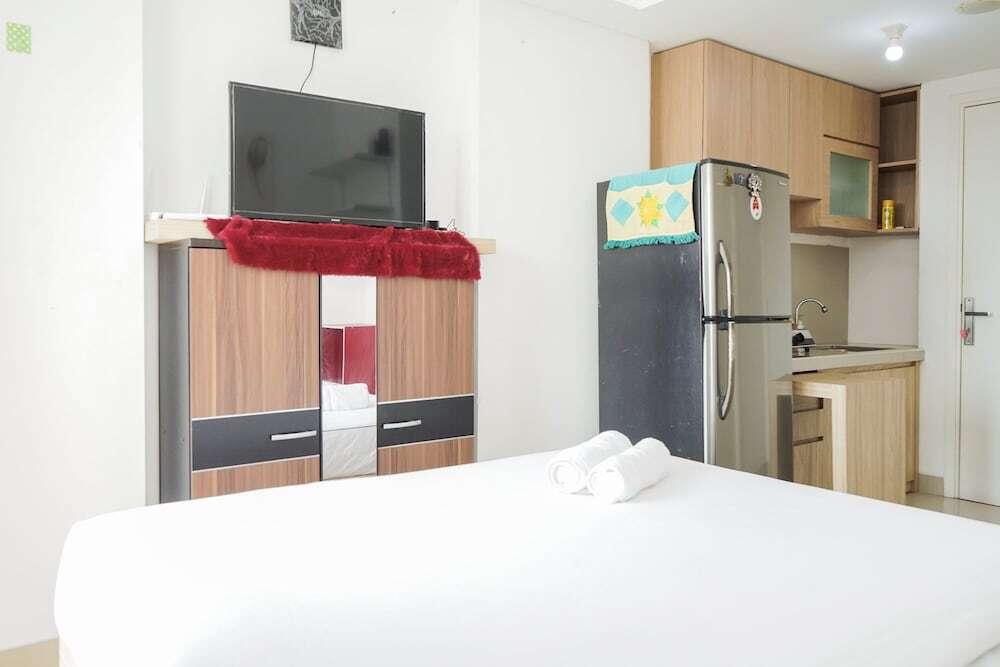 Fully Furnished with Cozy Design Studio Poris 88 Apartment — фото 6