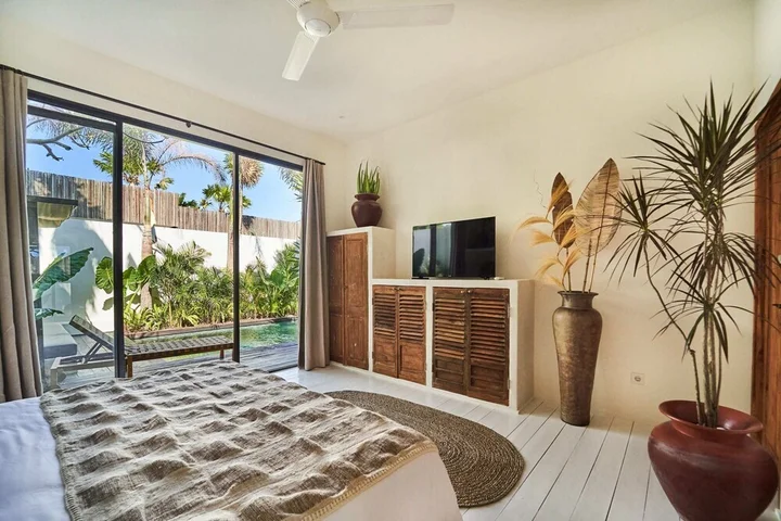 Керобокан: Tropical Design, Private Villa, 3 BR, Umalas