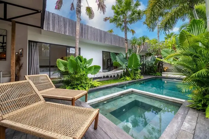 Керобокан: Tropical Design, Private Villa, 3 BR, Umalas