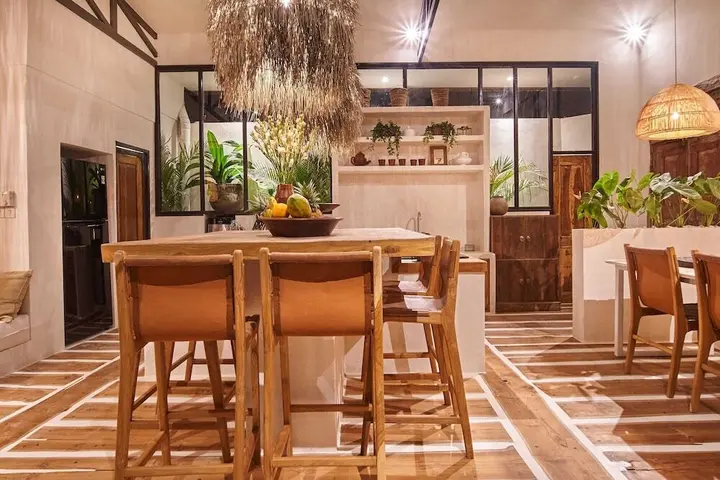 Керобокан: Tropical Design, Private Villa, 3 BR, Umalas