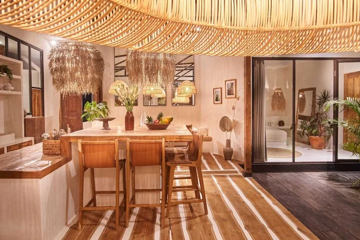 Керобокан: Tropical Design, Private Villa, 3 BR, Umalas