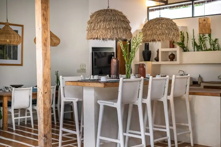 Керобокан: Tropical Design, Private Villa Complex, 6 BR, Umalas With Staff