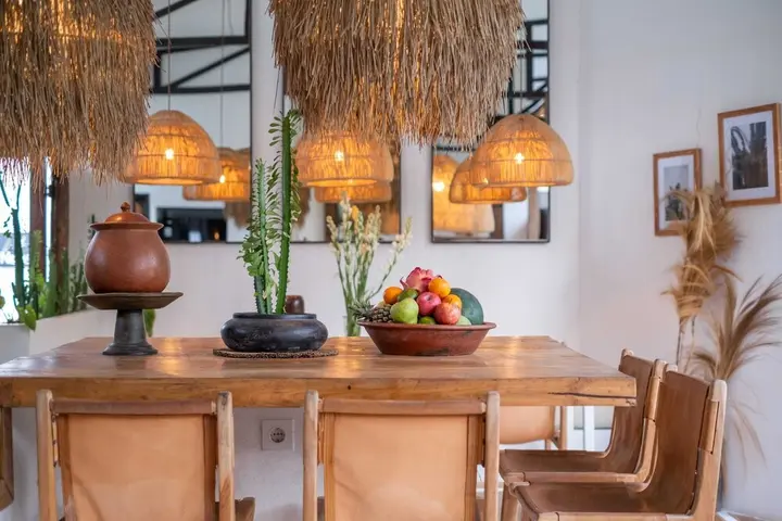 Керобокан: Tropical Design, Private Villa Complex, 6 BR, Umalas With Staff