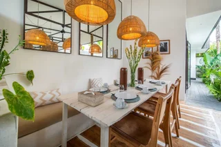 Керобокан: Tropical Design, Private Villa Complex, 6 BR, Umalas With Staff