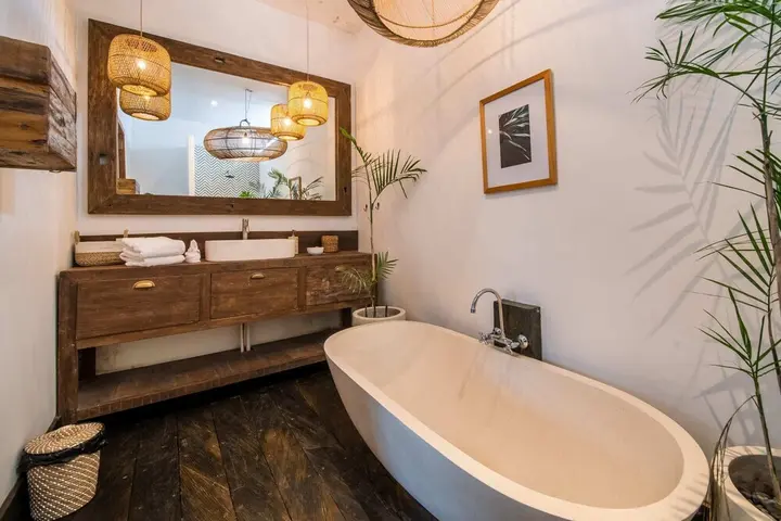Керобокан: Tropical Design, Private Villa Complex, 6 BR, Umalas With Staff