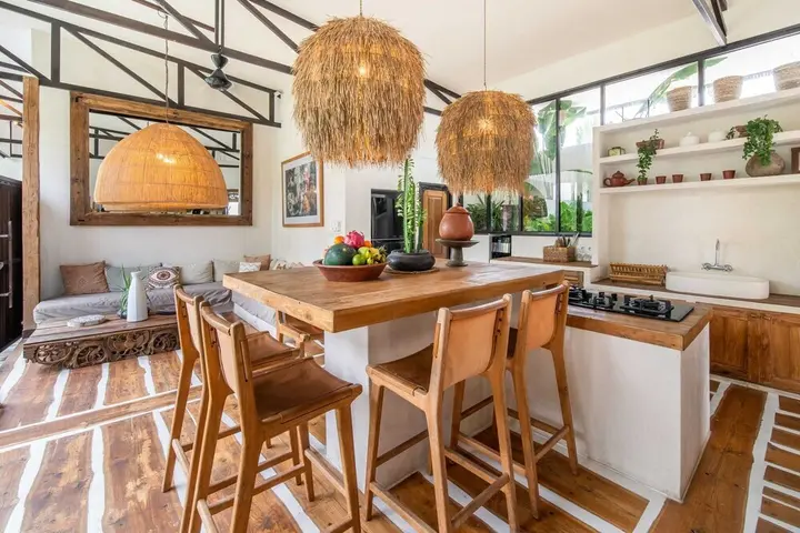 Керобокан: Tropical Design, Private Villa Complex, 6 BR, Umalas With Staff