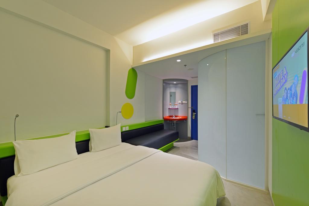 Суракарта: POP! Hotel Solo