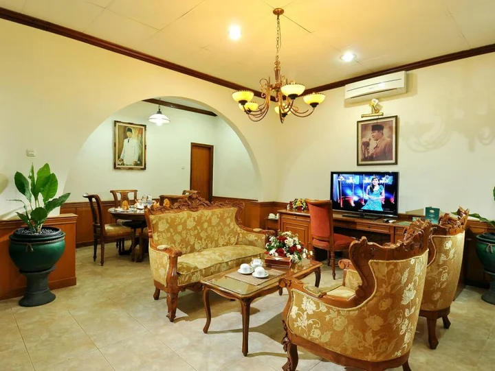 Суракарта: Hotel Dana Solo