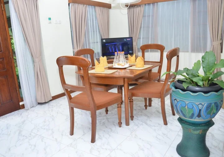 Суракарта: Hotel Dana Solo