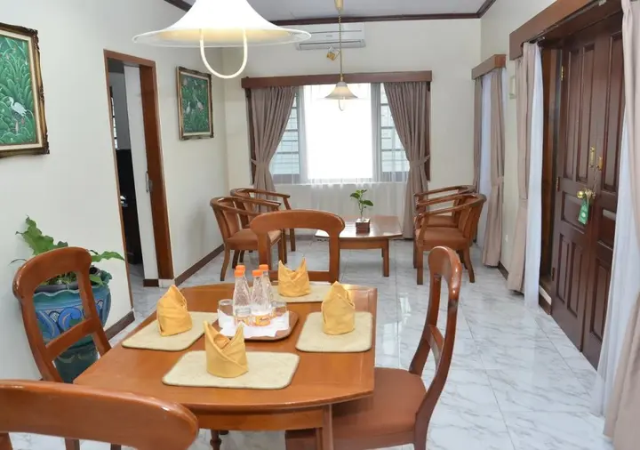 Суракарта: Hotel Dana Solo