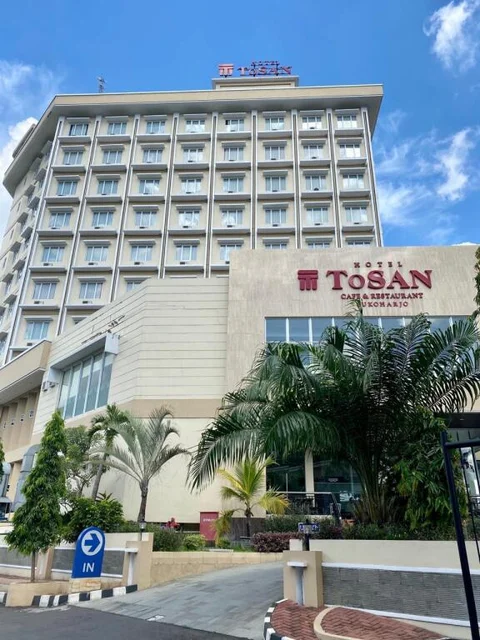 Сукохарджо: Tosan Hotel