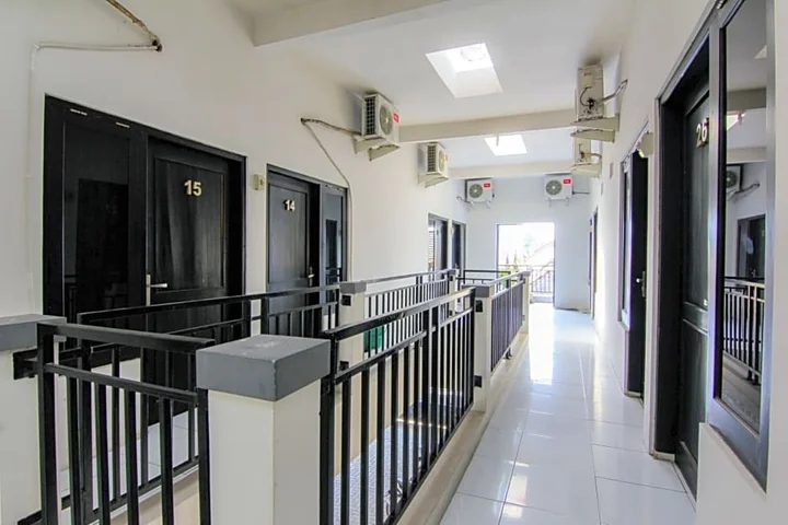 Депок: JJ House Wahid Hasyim