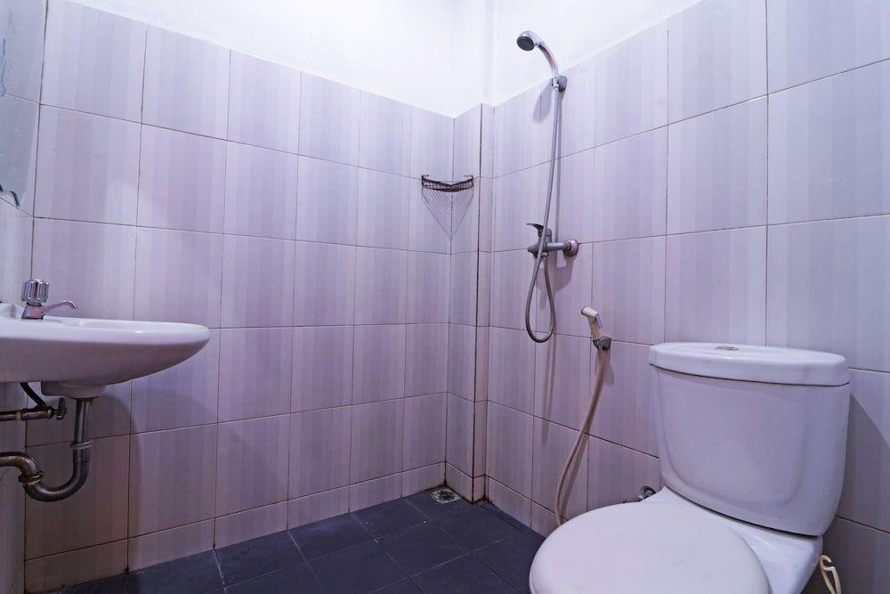 Пеканбару: Aurelia House A mini Apartment
