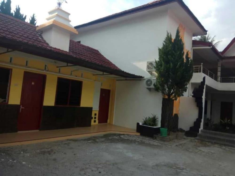 Пематангсиантар: Wisma Tuluy