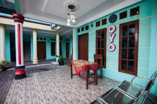 Пематангсиантар: OYO 796 Penginapan Fergael