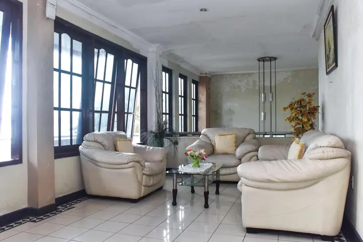 Амбон: RedDoorz Plus @ Tirta Kencana Hotel