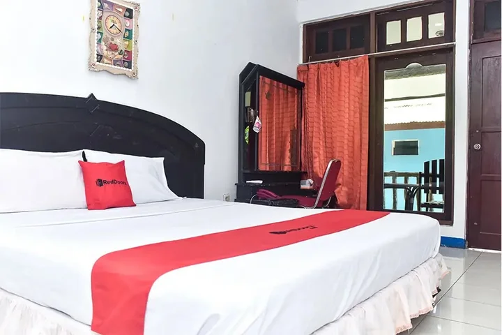 Амбон: RedDoorz Plus @ Tirta Kencana Hotel