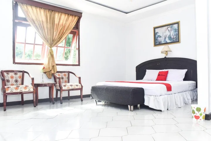 Амбон: RedDoorz Plus @ Tirta Kencana Hotel