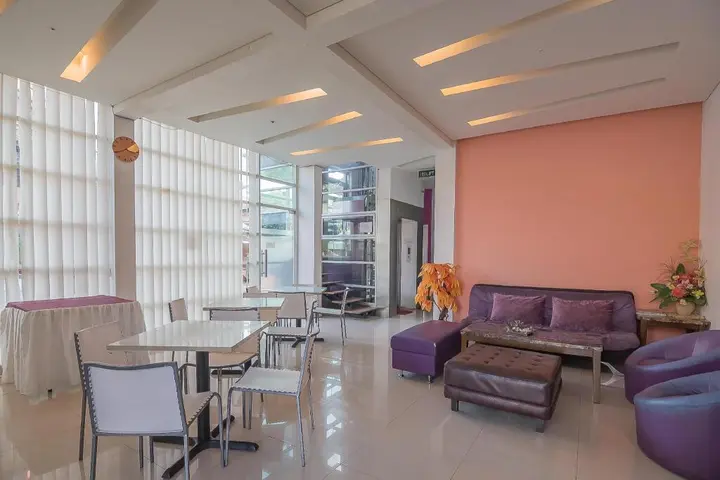 Семаранг: RedDoorz Plus near Undip Pleburan