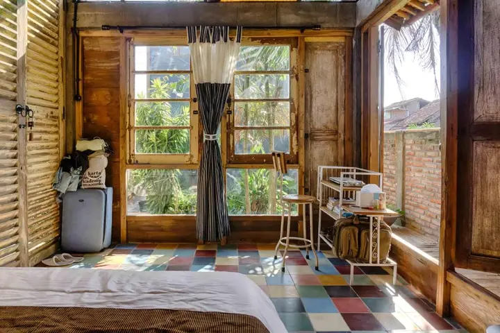 Батуретно: Lorong Homestay