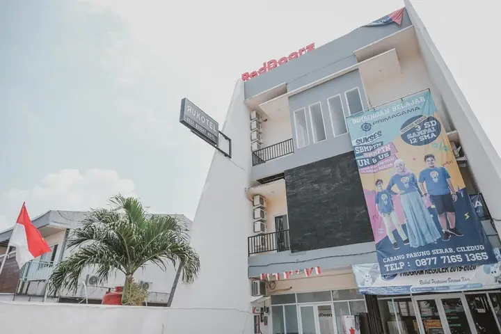 RedDoorz near CBD Ciledug — фото 1