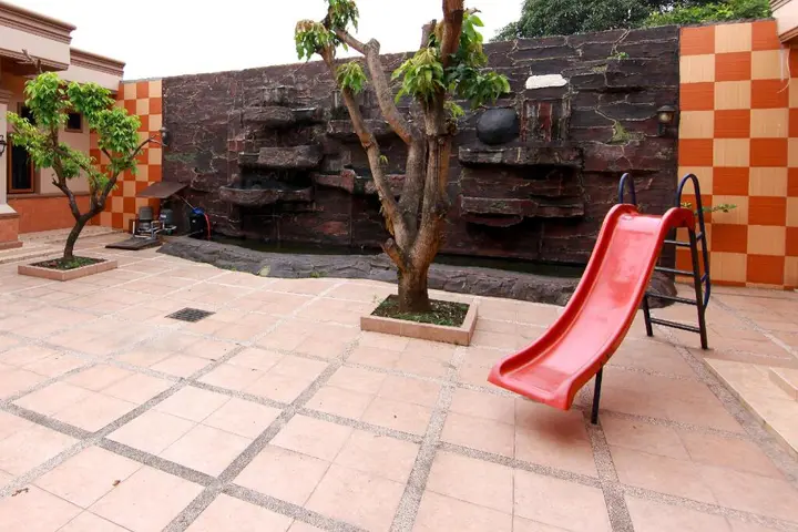 Медан: Hotel Syariah Aceh House