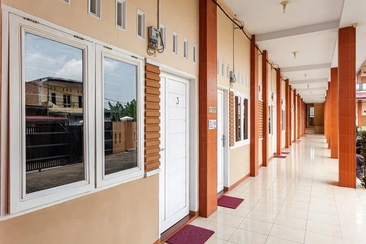 Петумбак: RedDoorz Syariah @ Jalan Letda Sujono Tembung