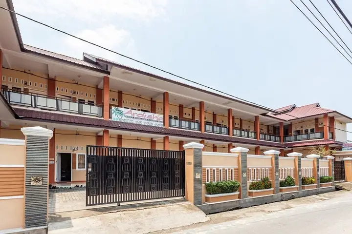 RedDoorz Syariah @ Jalan Letda Sujono Tembung — фото 1