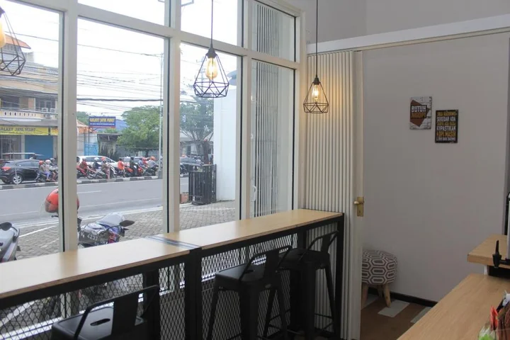 Семаранг: Kimura Kostay Semarang