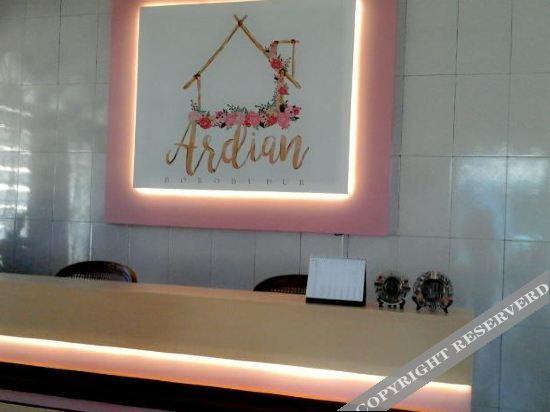 Боробудур: Ardian Borobudur