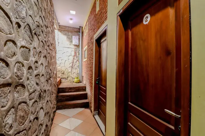 Бату: Room Stay Cempaka Mulya