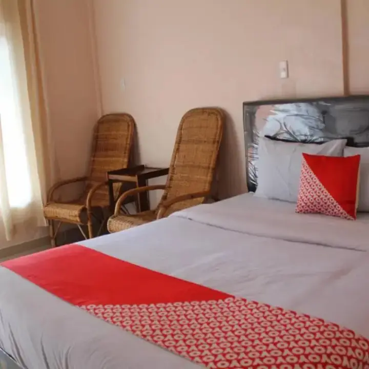 Берастаги: OYO 2799 Berastagi Backpacker Rooms