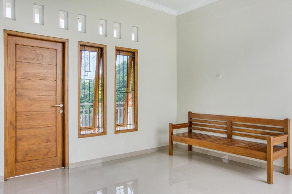 Депок: KoolKost Male Syariah near Pascasarjana UGM