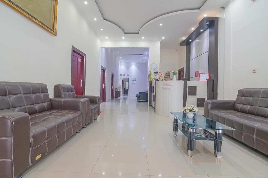 RedDoorz Syariah @ Jalan Tjilik Riwut — фото 3