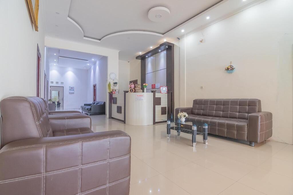 Палангкарая: RedDoorz Syariah @ Jalan Tjilik Riwut