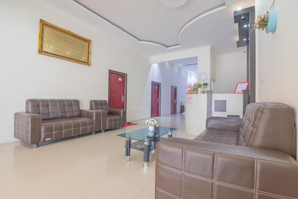 RedDoorz Syariah @ Jalan Tjilik Riwut — фото 4