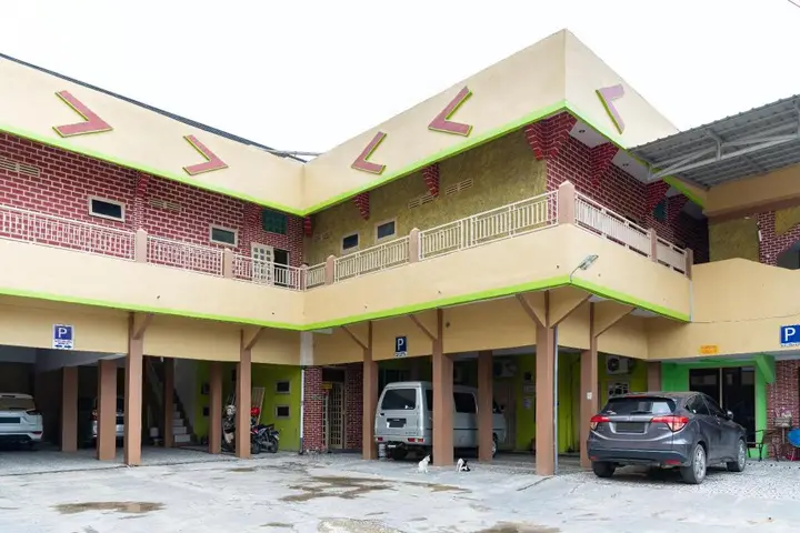 RedDoorz Syariah near Jalan A Yani KM 8 Citraland — фото 1