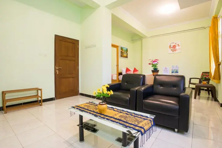Батуретно: OYO 1419 Rhona Guest House Syariah