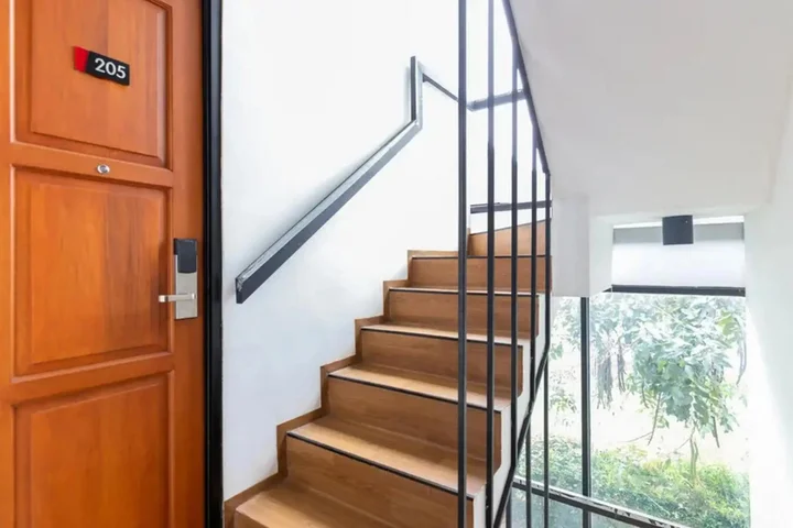 Legok: RedDoorz Plus near ICE BSD 2
