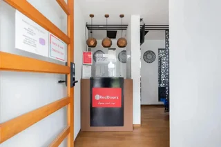 Legok: RedDoorz Plus near ICE BSD 2